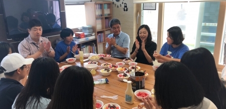 울산매일 180808 - 울들병원, 여자단기청소년쉼터서 봉사